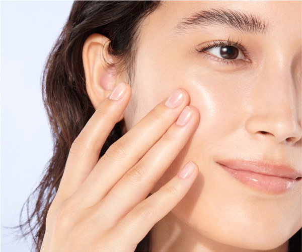 Science-backed, innovative formulas for radiant, youthful-looking and more resilient skin. 