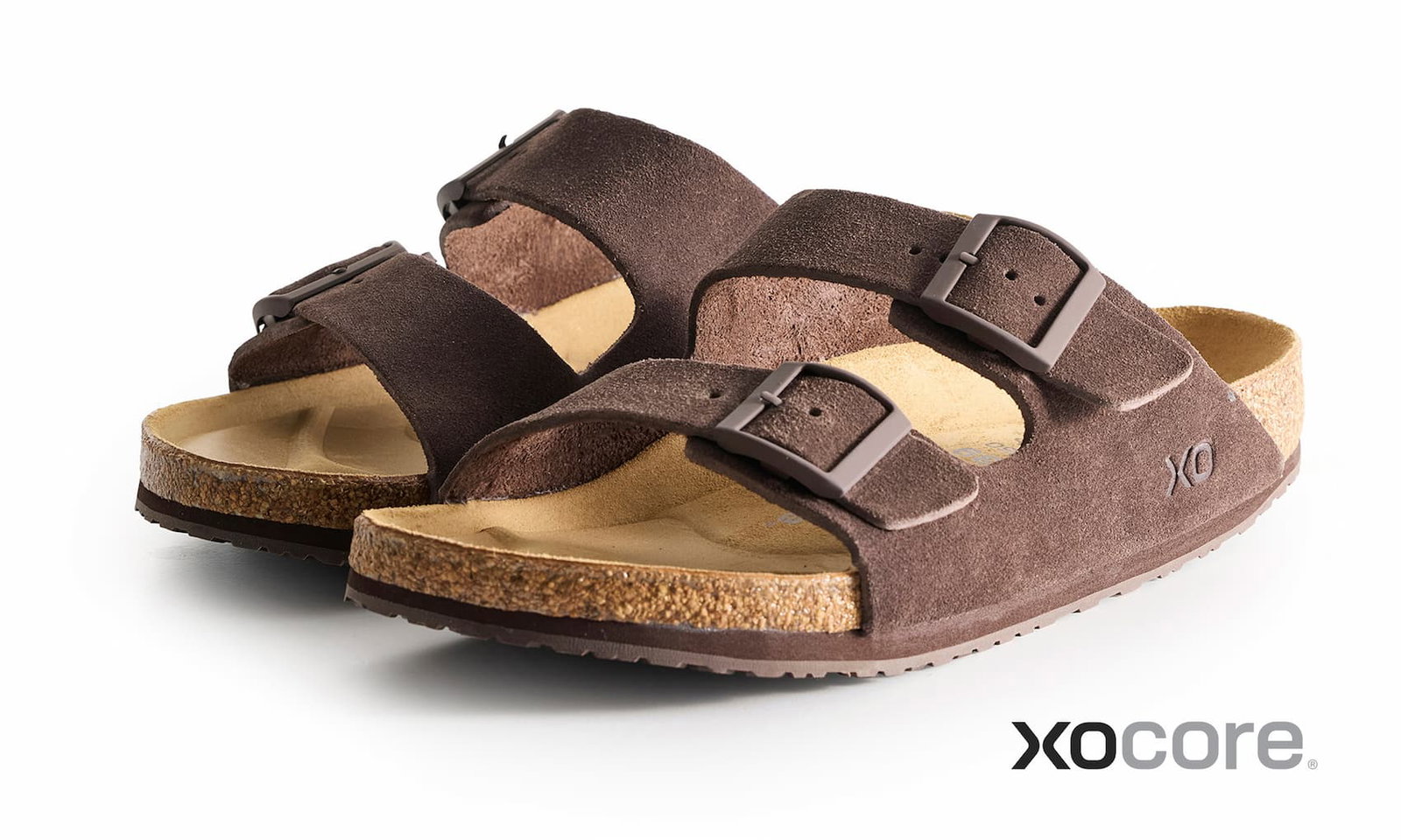 Sandal i mjuk mocka i kaffebrun färg 