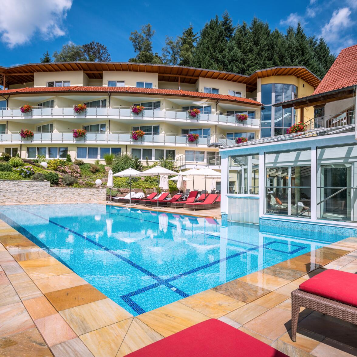 Naturparkhotel Adler St. Roman
