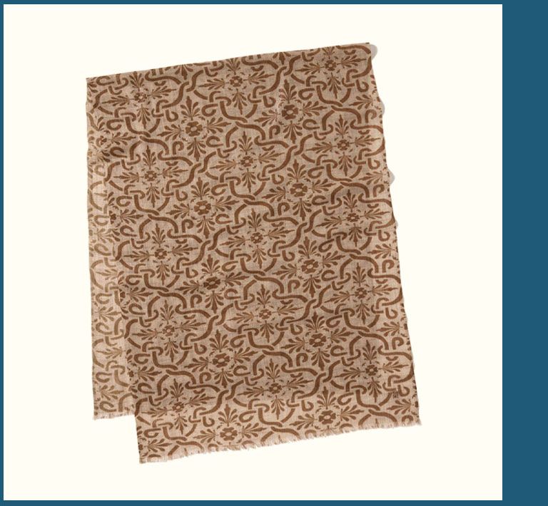 Raphael Quatrefoil-Pattern Scarf