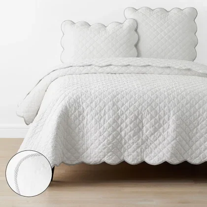 Image of Scallop Quilt