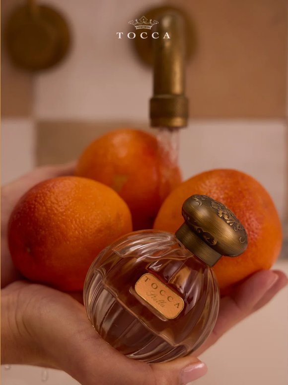 She arrives wrapped in blood orange