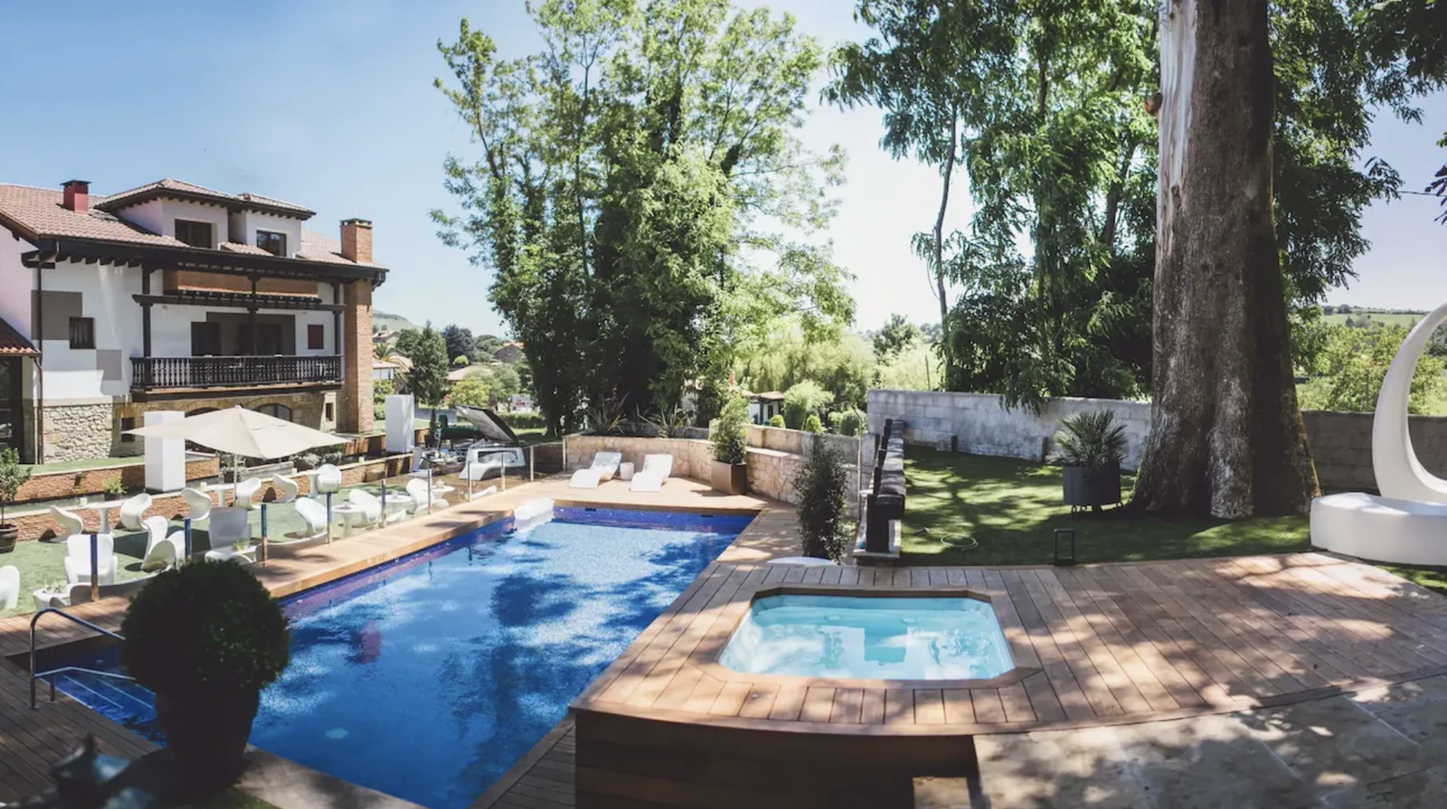 Cantabria: hotel 4* solo adultos con jacuzzi y piscina por 64 euros pp