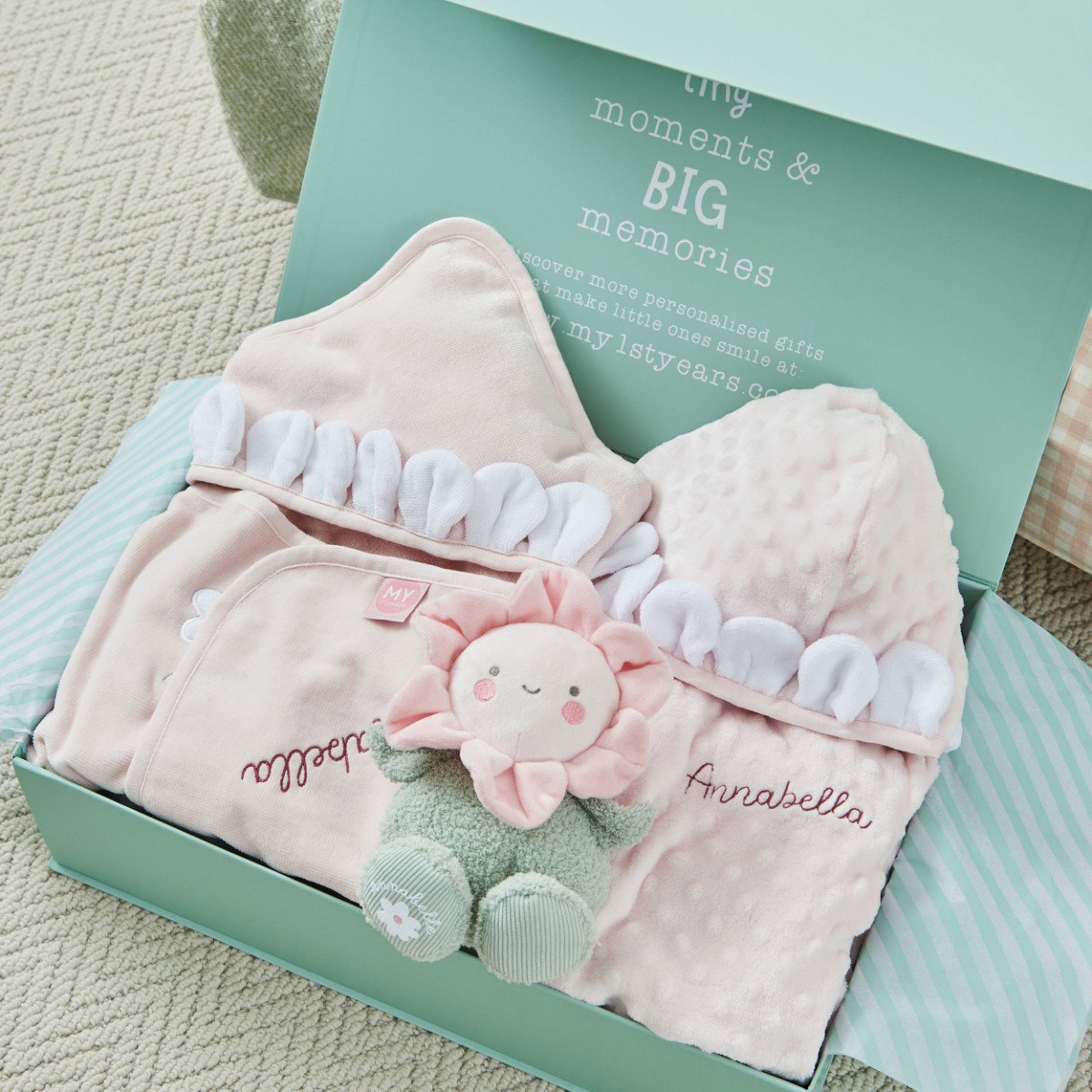 Image of Personalised Flower Splash, Snuggle and Cuddle Gift Set