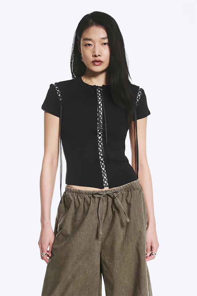 RIBBED CROSS TIE T-SHIRT