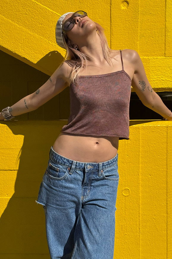KNITTED SQUARE NECK CAMISOLE