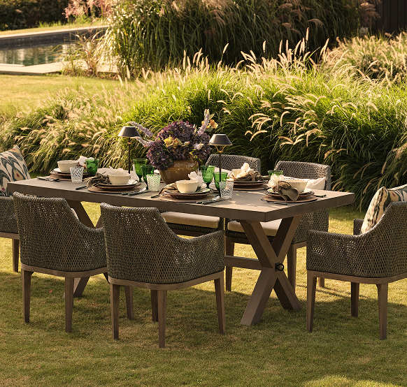 Charing Table