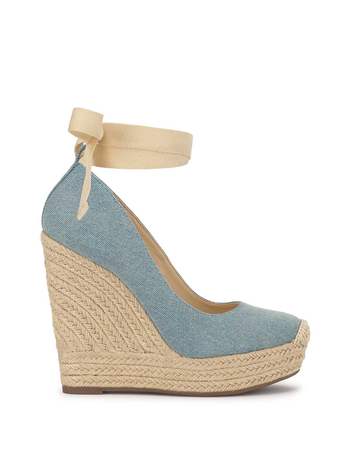 Image of Zexie Platform Wedge in Denim