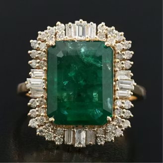 18K 4.50 CT Zambian Emerald and Diamond Ring with GIA Report