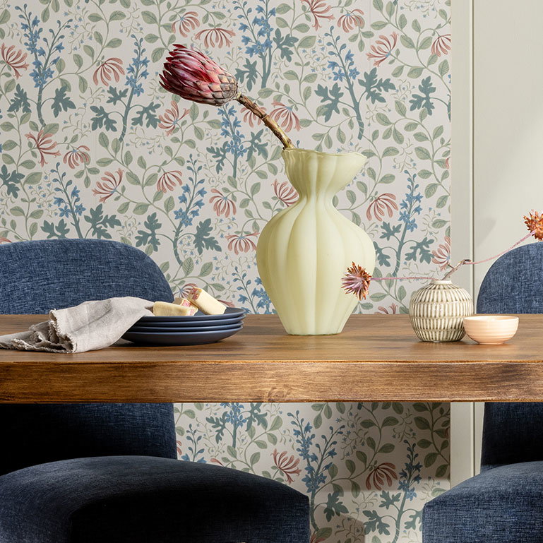 covington dining table