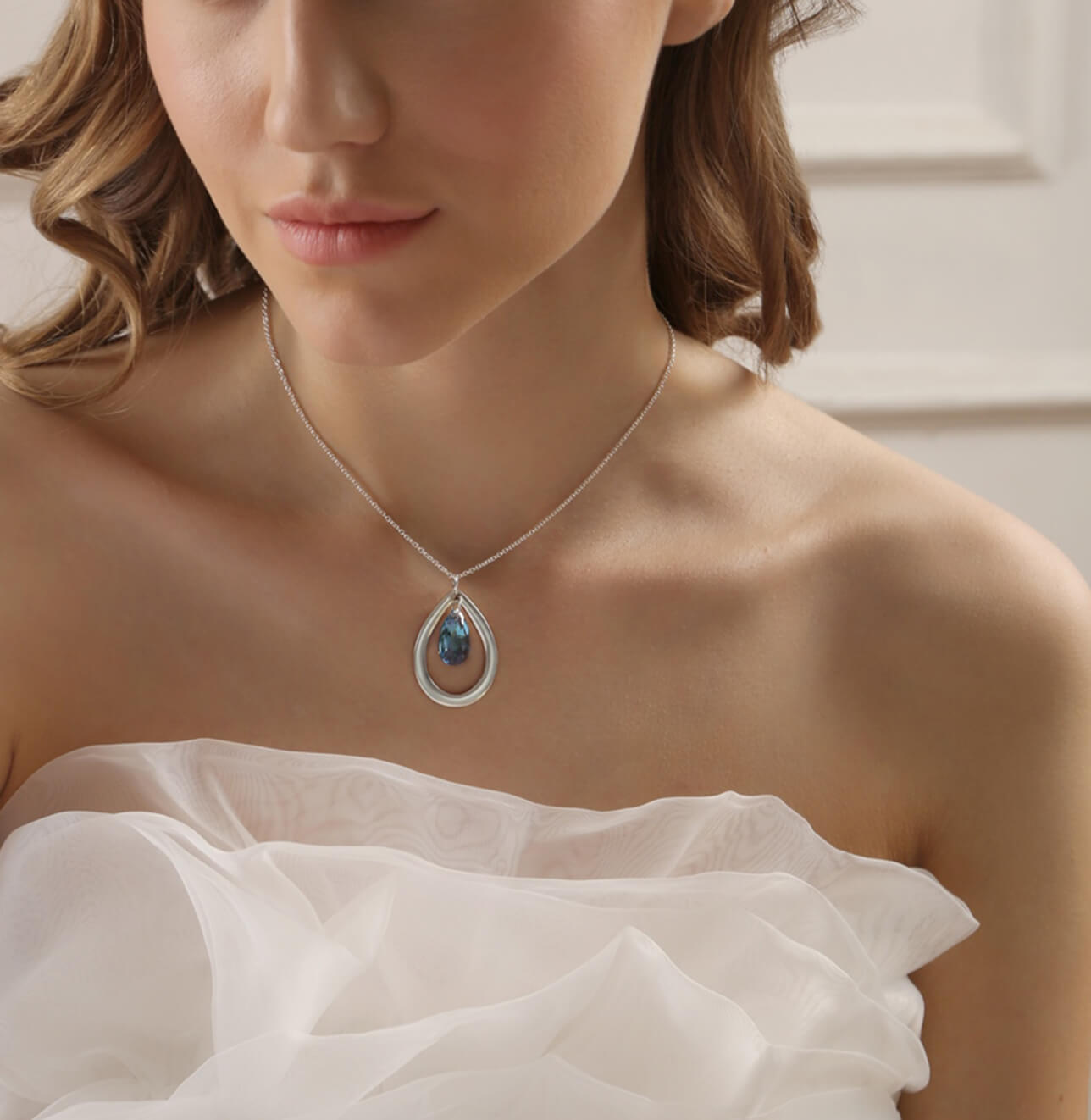 Droplet Pendant Blue Stone