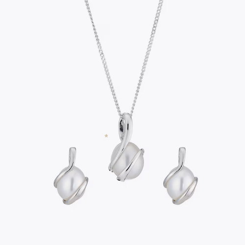 9ct White Gold Cultured Freshwater Pearl Gift Set