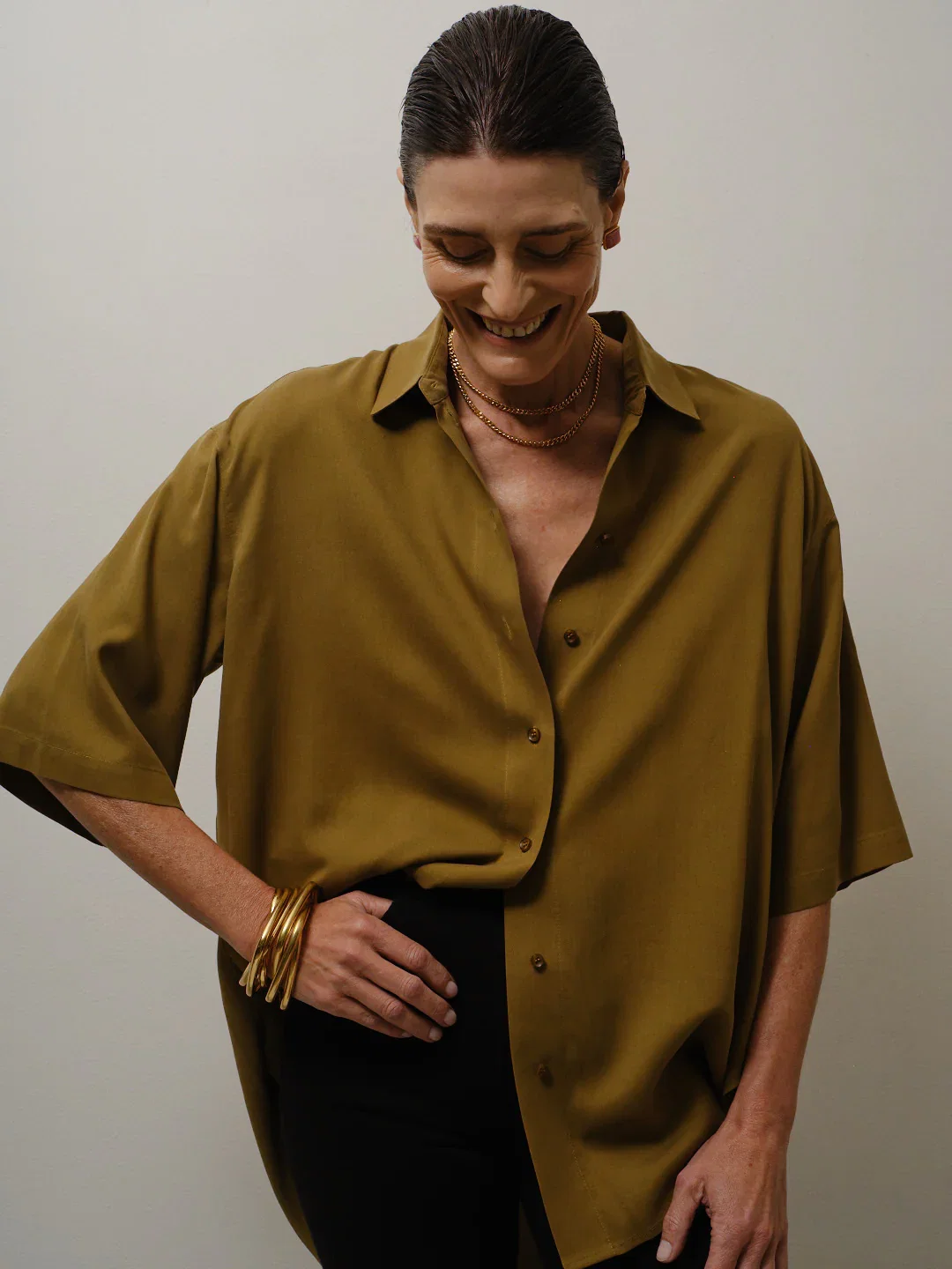 Image of The Elbow Essential Shirt in Avo