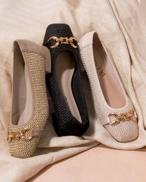 Ladies Basket Weave Buckle Shoe