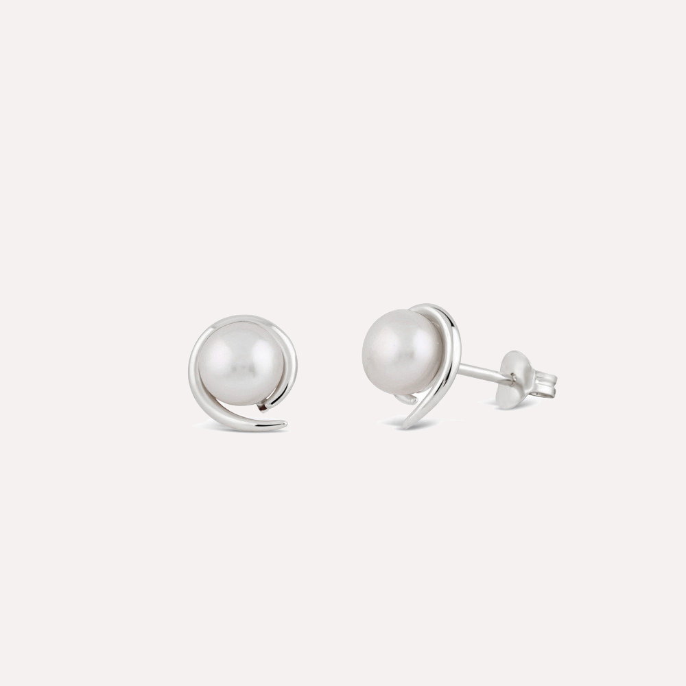 Toro Pearl Studs