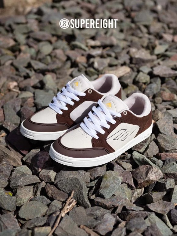 🙀 Grab a deal! Get this Emerica shoe, now £39.99!