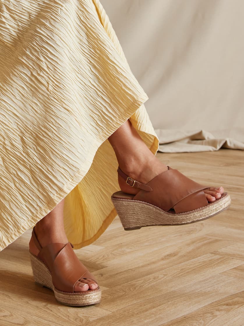 Morella Tan Leather Wedges