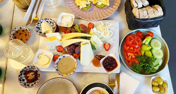 Kulinarisches Frühstück nach Wahl in stilvoller Umgebung