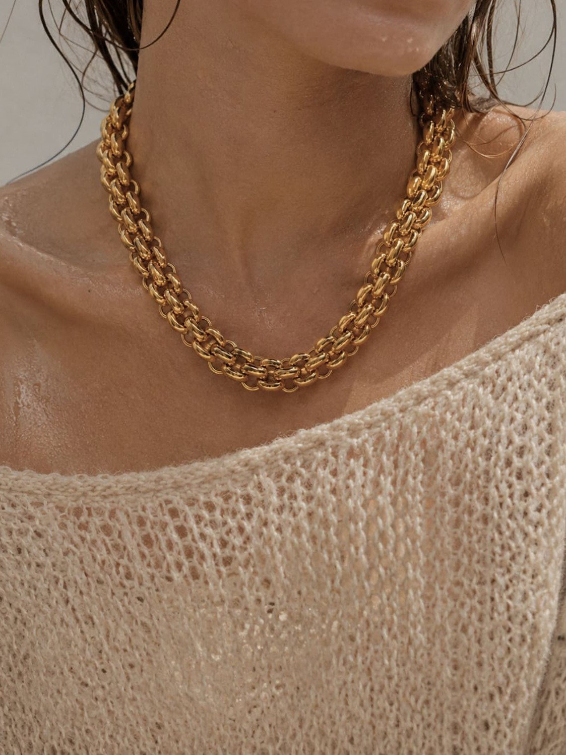 Hot girl hardware