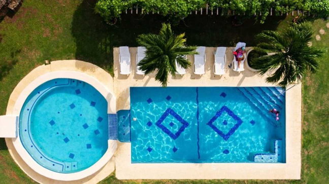 Casa Mahana Lodge & Restaurant