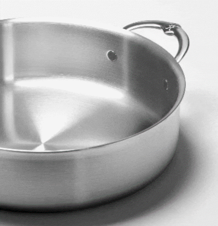 GIF: Chef Thomas Keller cooking using Hestan cookware