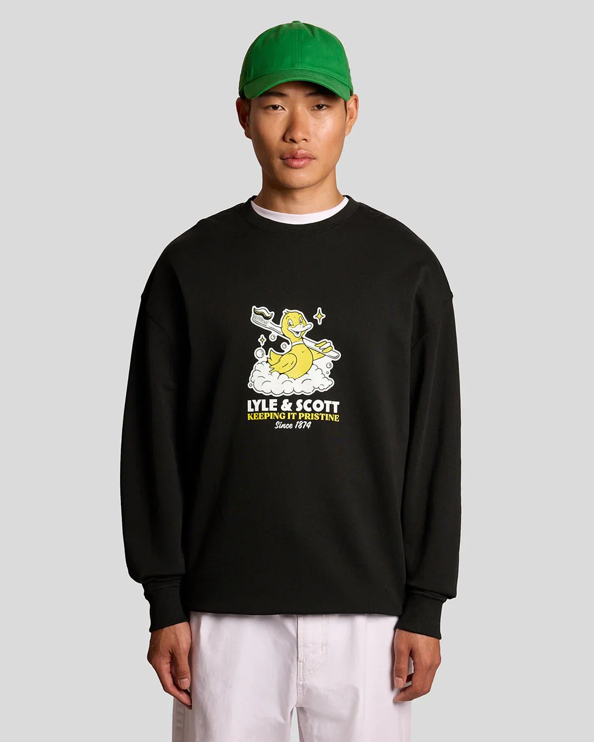 Image of Chest Print Graphic Sweatshirt