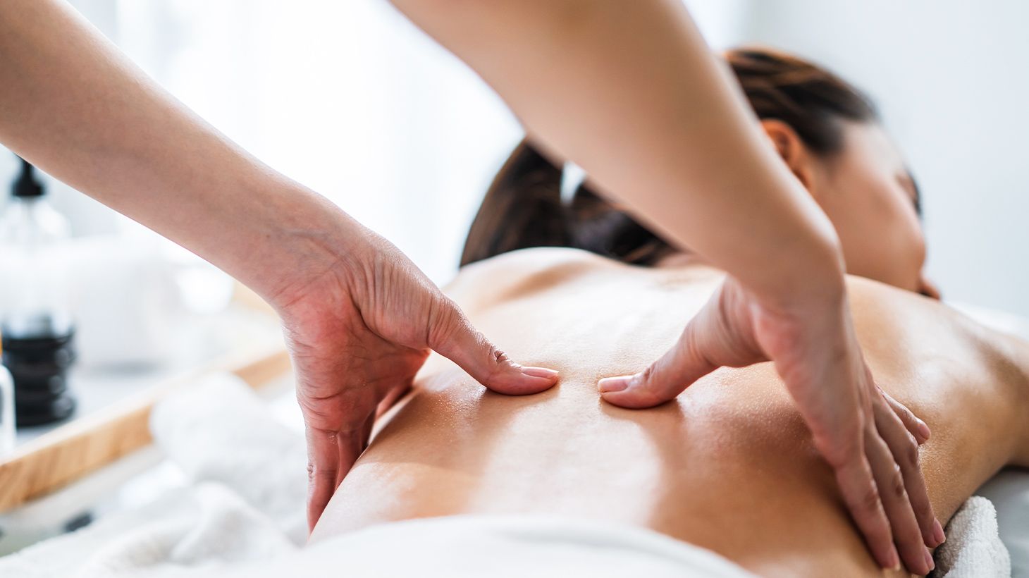 Luxurious 60 or 90-Minute Spa Pamper Packages with Massage & Facial in Botany Junction