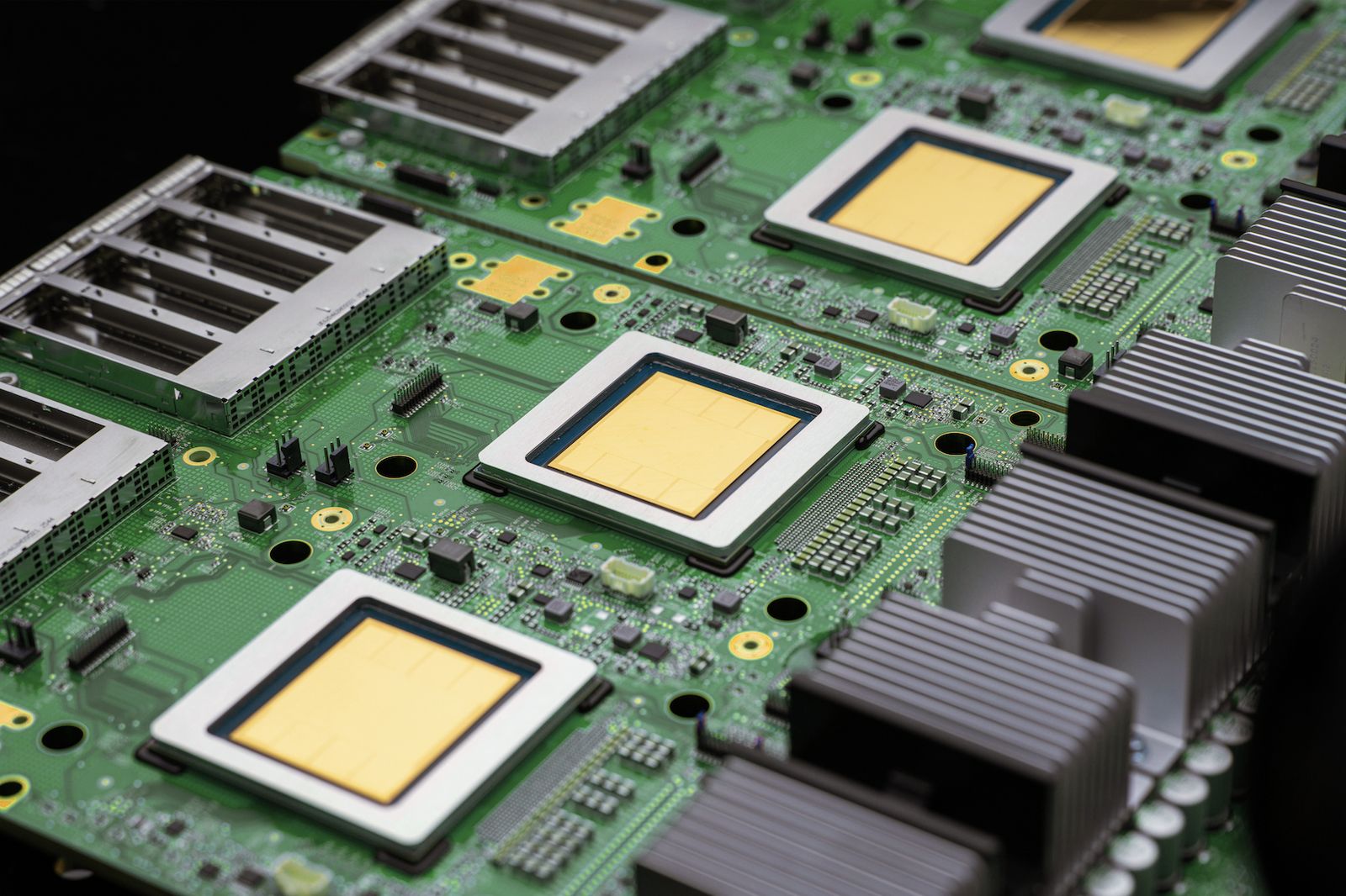 Google Cloud Pushes Hard on AI Agents and Hardcore Computing