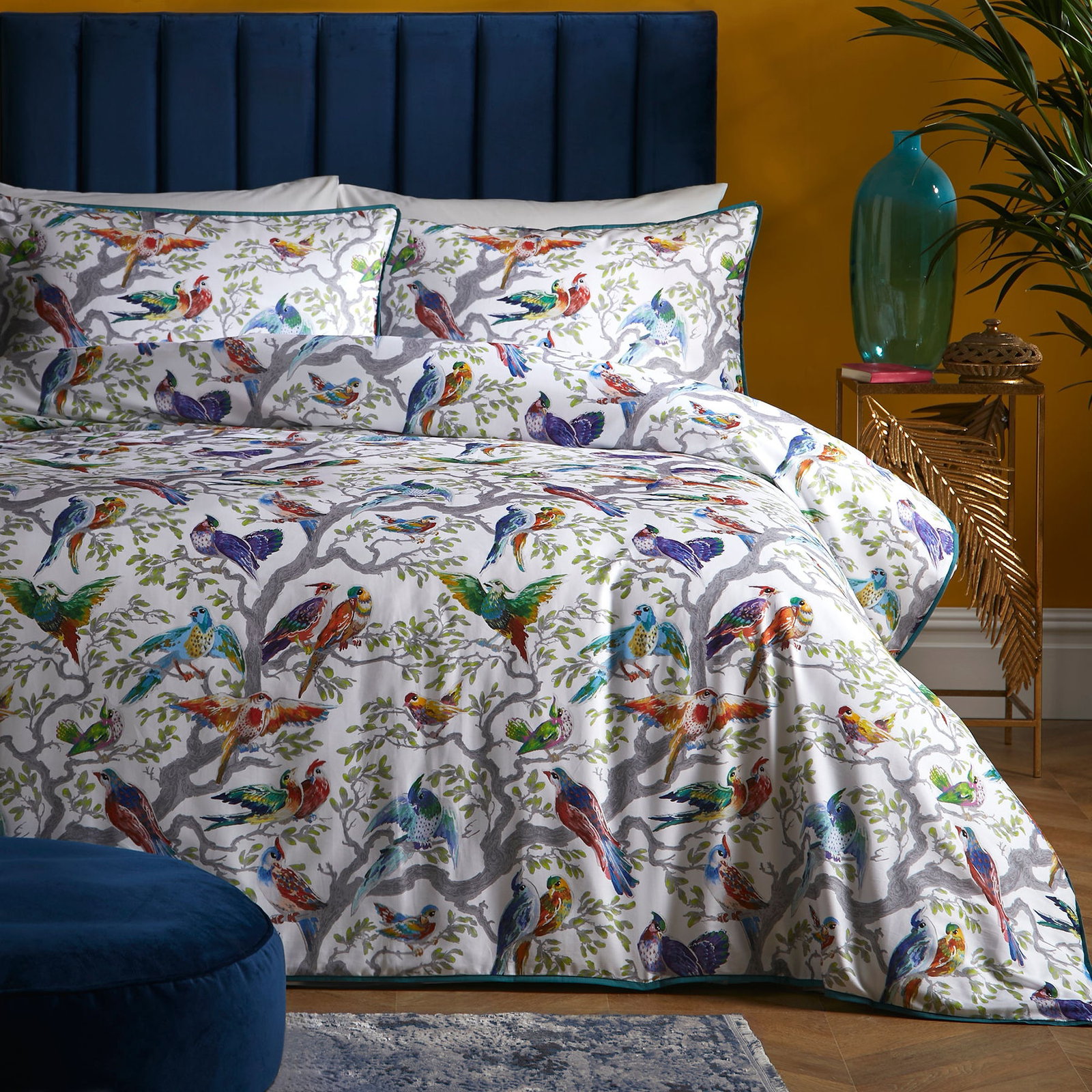 Laurence Llewelyn-Bowen Birdity Absurdity Bedding