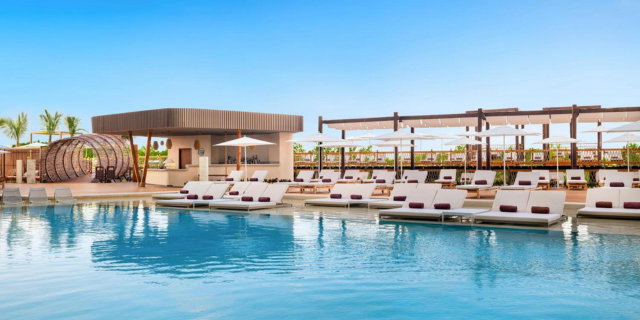Hyatt Vivid Grand Island
