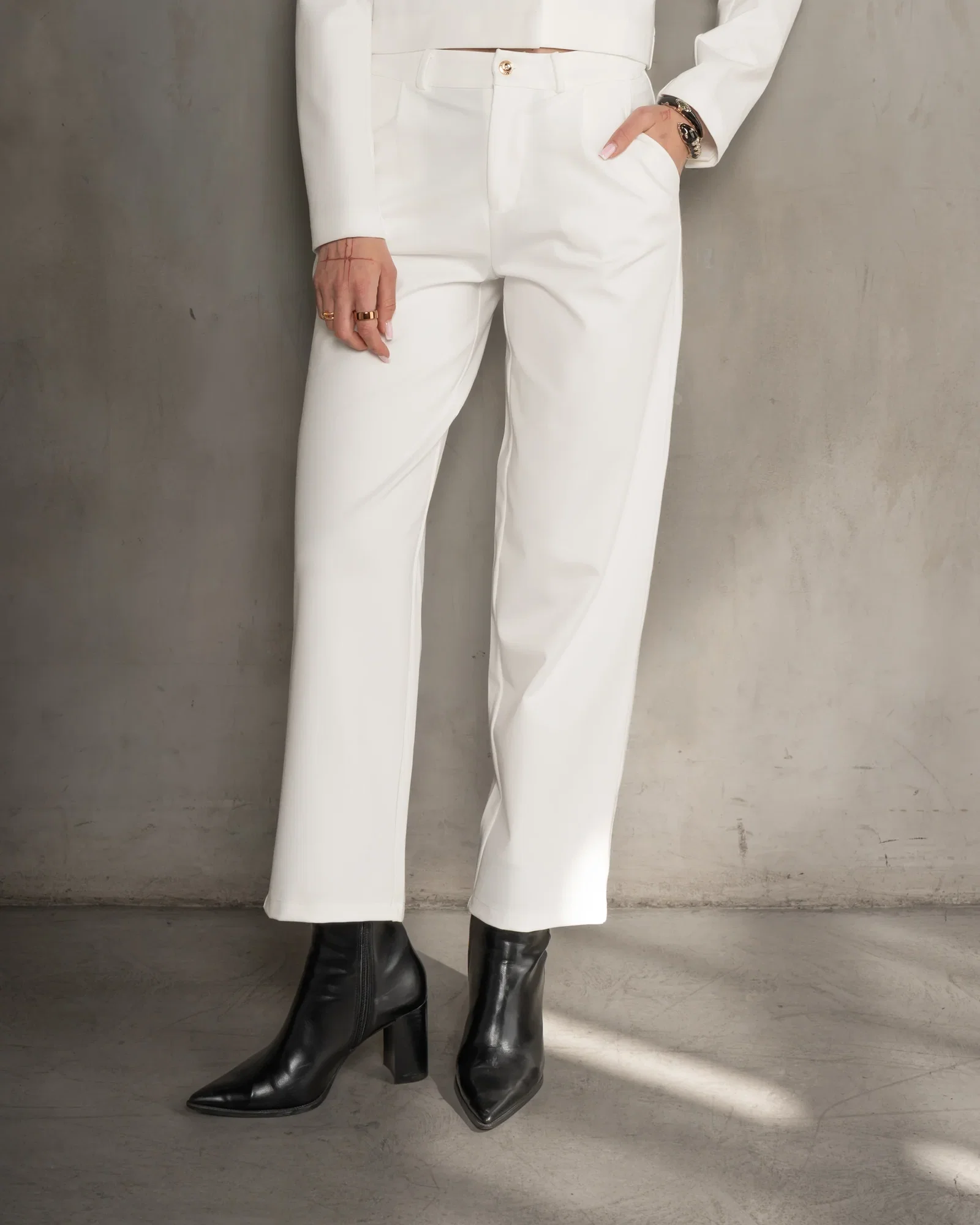 Image of Analia Premiere Cropped Pant White