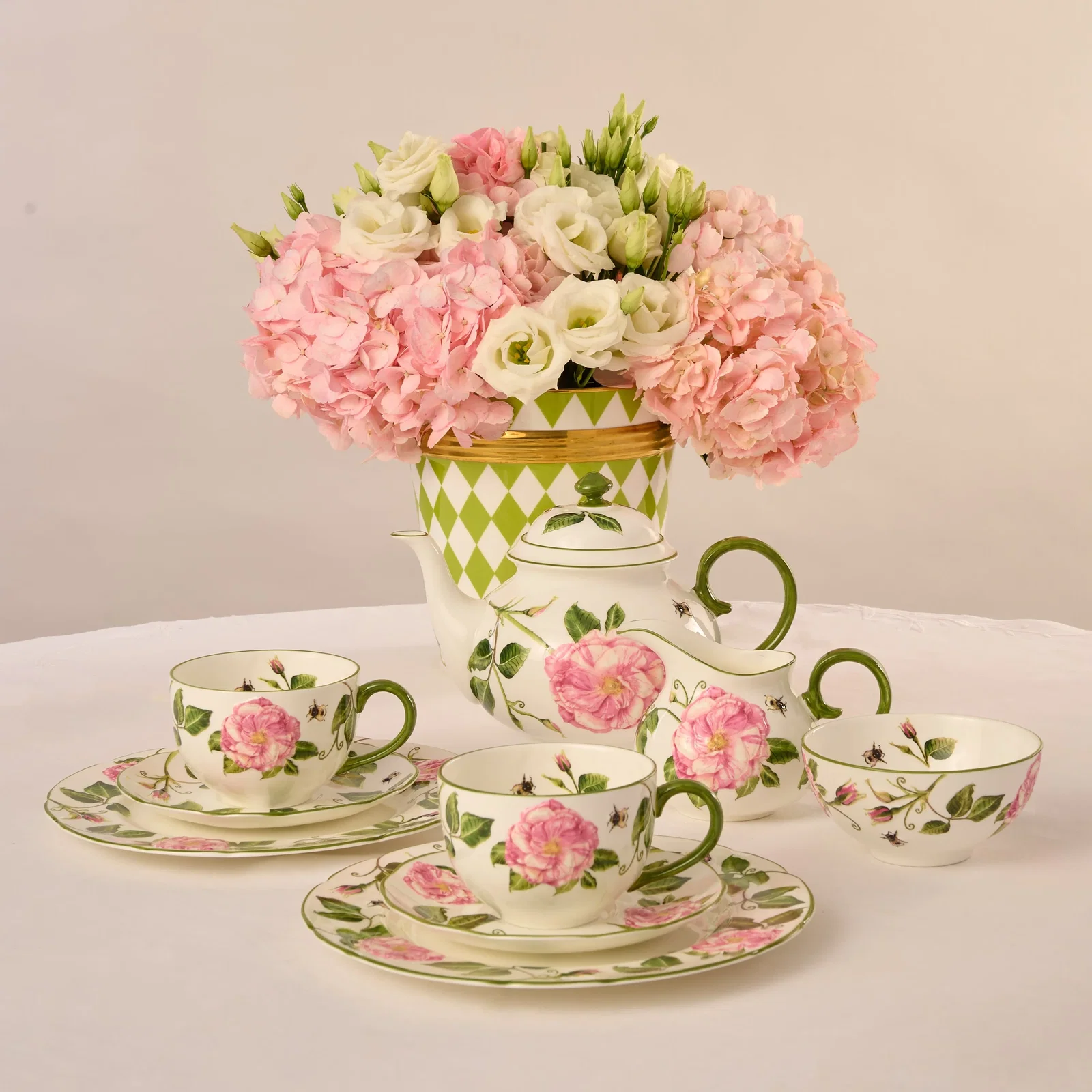 Image of The King's Rose Tea for 2 Set