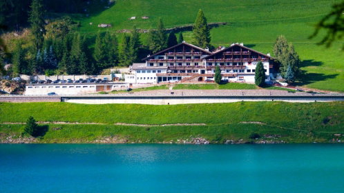 Hotel mitten im grünen am see