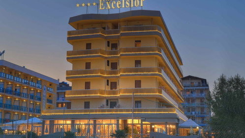 Hotel Außenansicht
