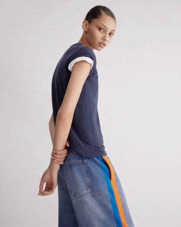 The first 50 in line tonight score a complimentary pair of our courtside-ready orange & blue track pants
