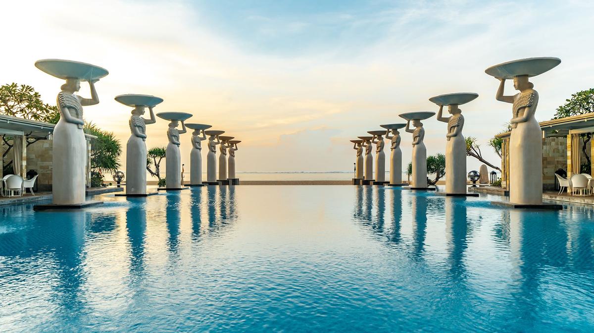 Nusa Dua Icon: Bestselling Pool Villas with Daily Breakfast, Nightly Dinner & Nightly Free-Flow Cocktails