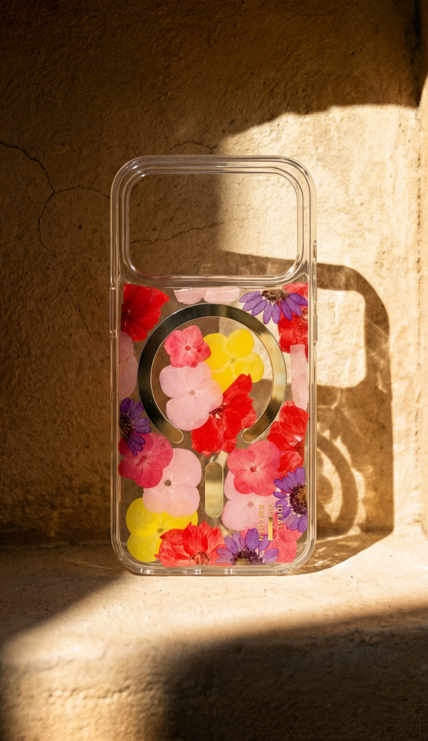 Clear Case MagSafe iPhone 16 Pro Tropical Floral