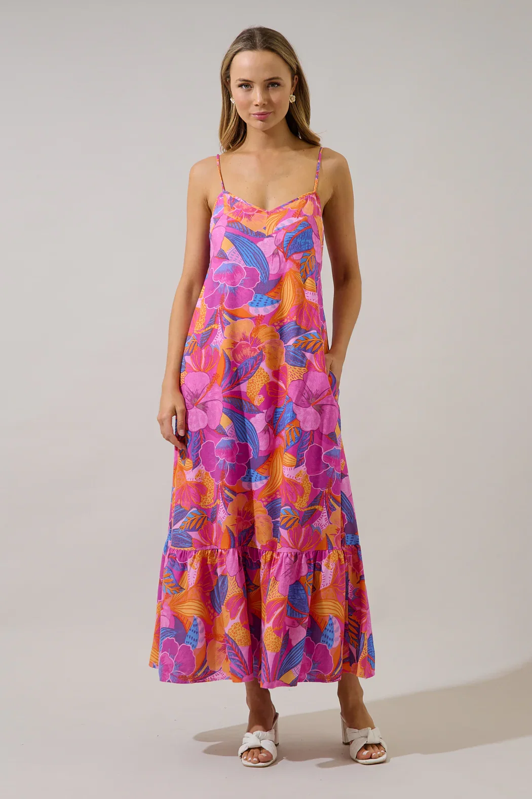 Image of Valle Tie Back Maxi Dress Chelsy Floral