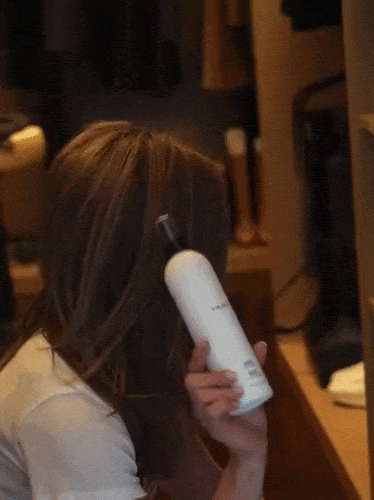 Jen with Glossing Detanglr