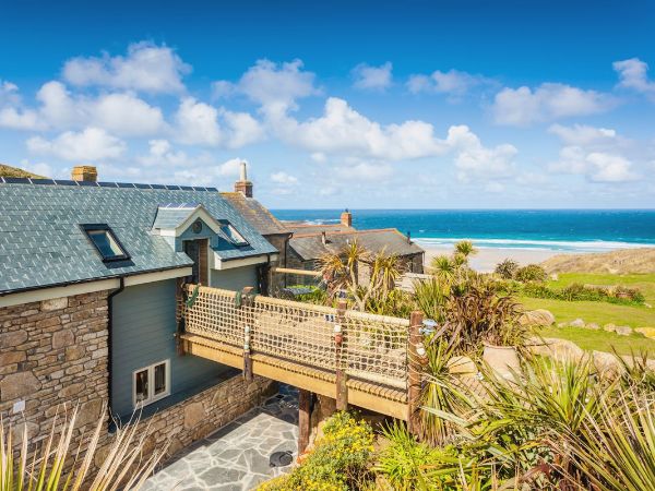 Sandpiper - a cottage for two by Sennen Beach
