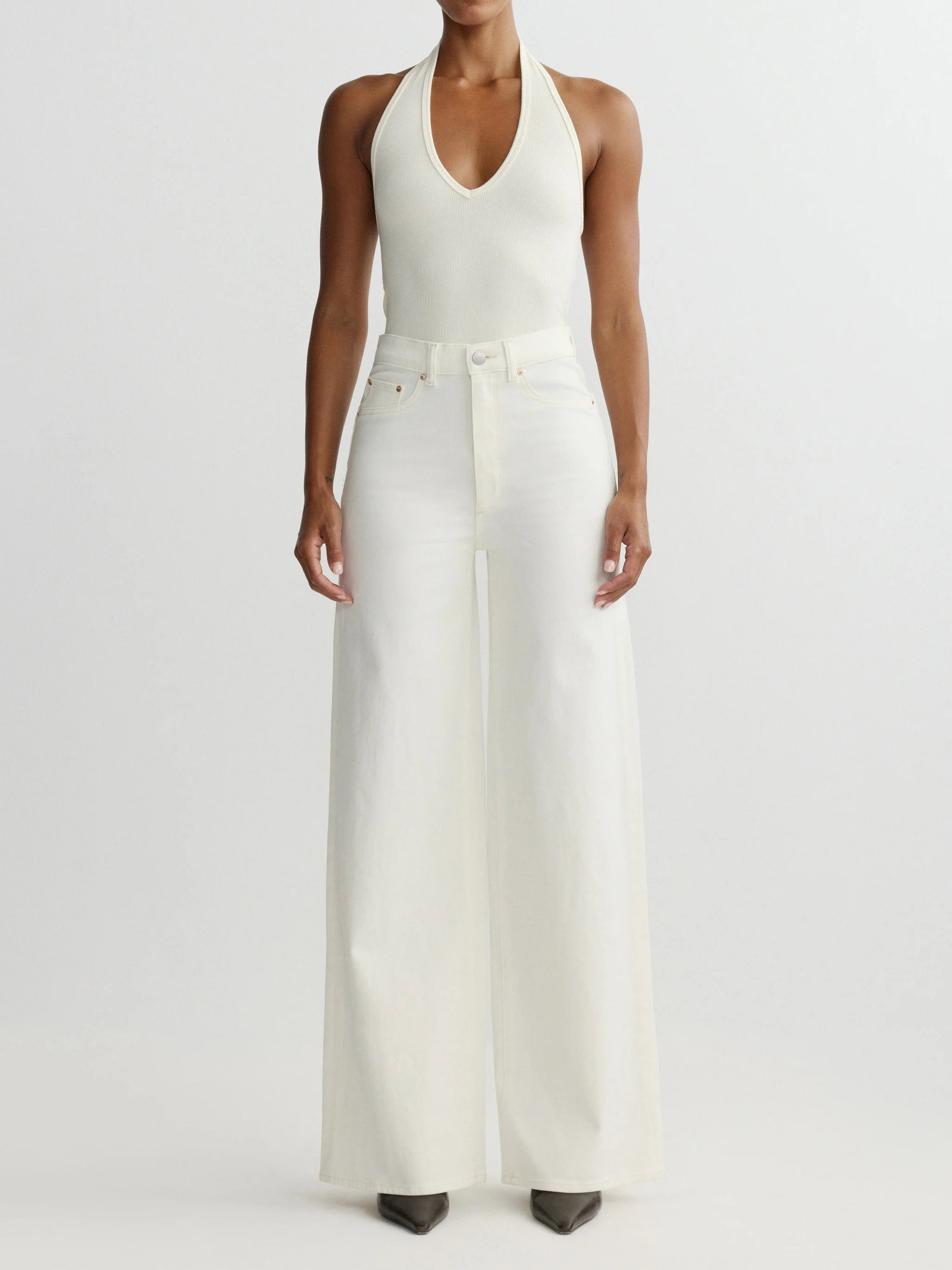 Hepburn 32 Eggshell