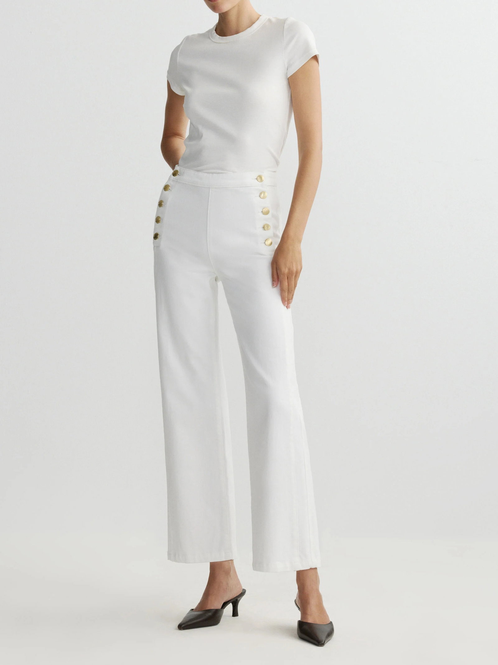Karmine 28 White Sailor