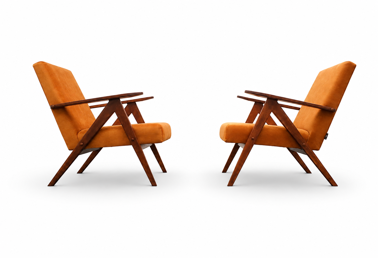 Set Of Two   1960 Mid Century Easy Chairs Model B 310 Var In Rusty Brown
