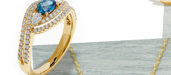 18K Yellow Gold Alexandrite and Diamond Swirl Halo Ring