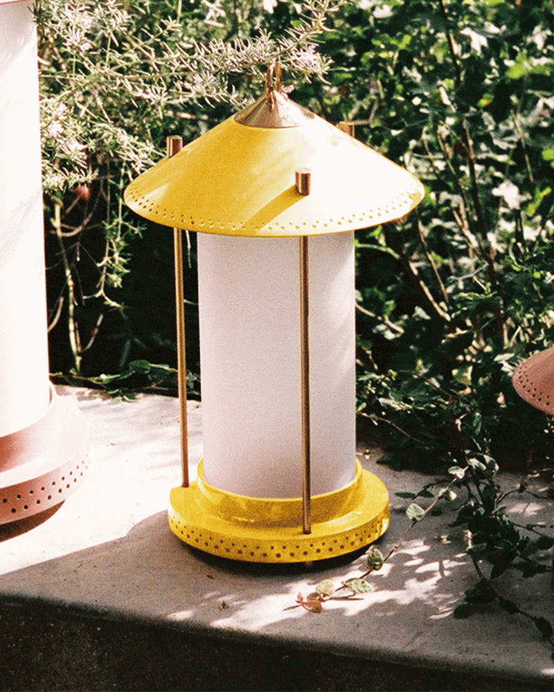 medium stefan cordless lantern in sand by the novogratz