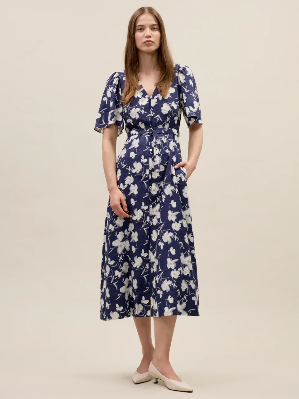 Image of Bea Linen Maxi Dress