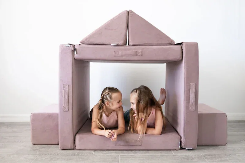 Kids playing on the Figgy 7-Piece Play Couch