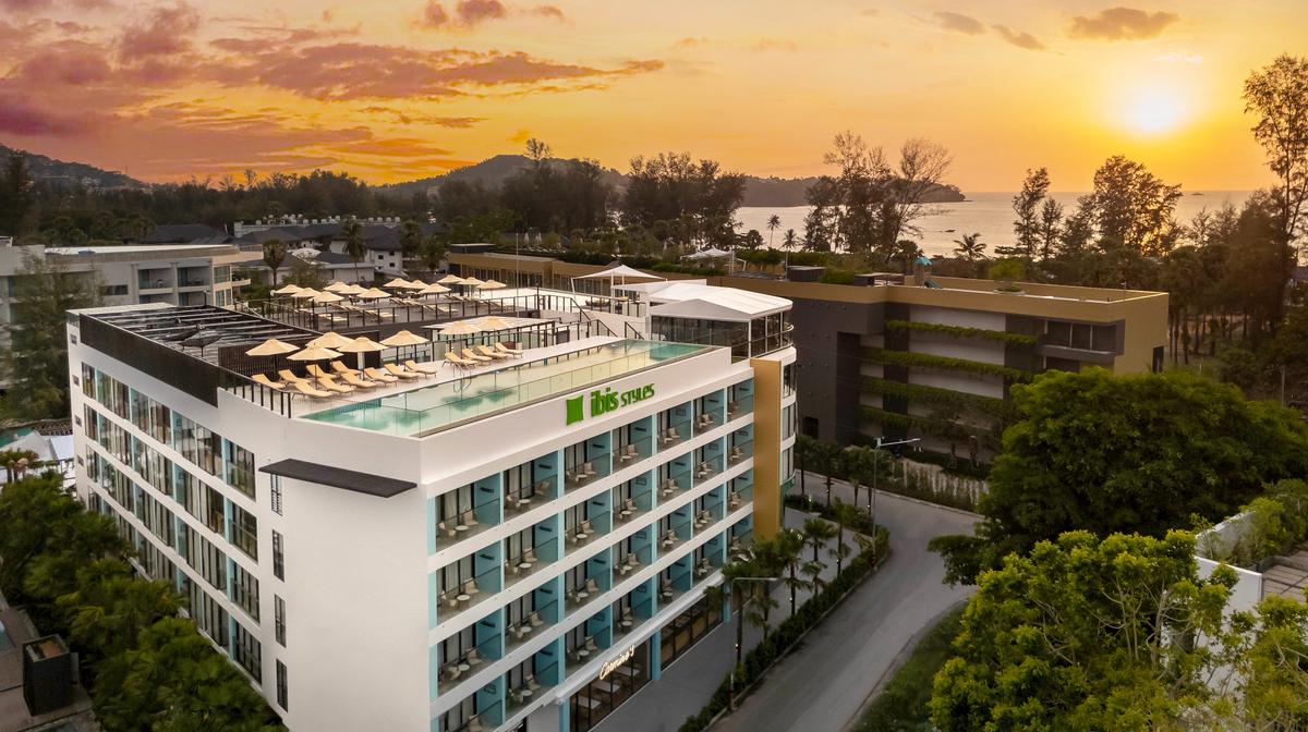 Grand Opening: Phuket Beachside Escape with Daily Breakfast & Nightly Sunset Cocktails