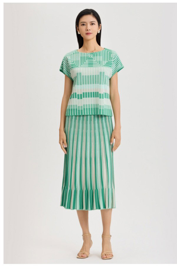 Geometric Jacquard Soft Knit Top