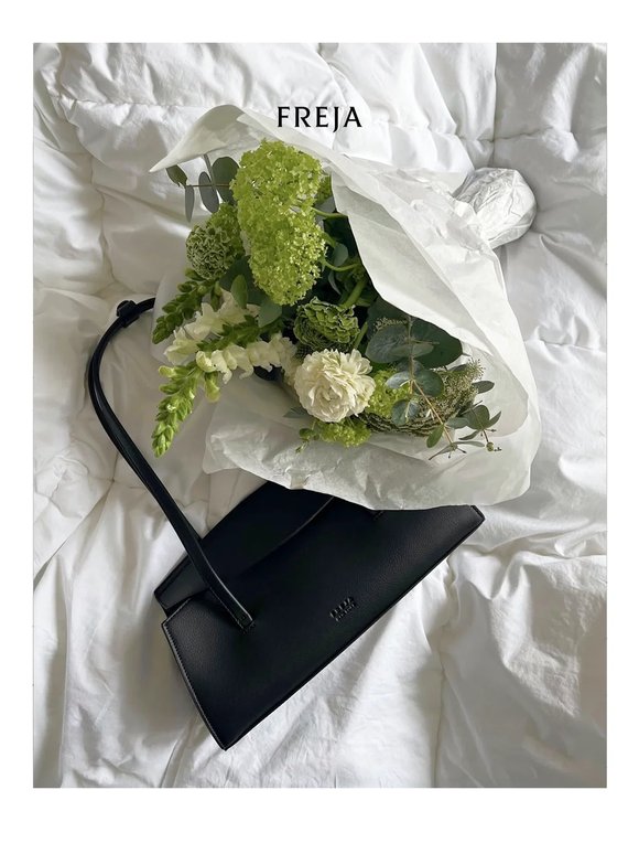 Summer Essential — The Petite Bag